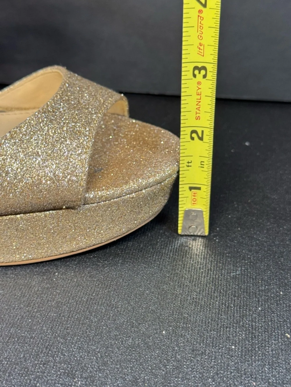 Jewel Badgley Mischka Gold Glitter Wedge Sandals Size 7 Wedding Prom Formal